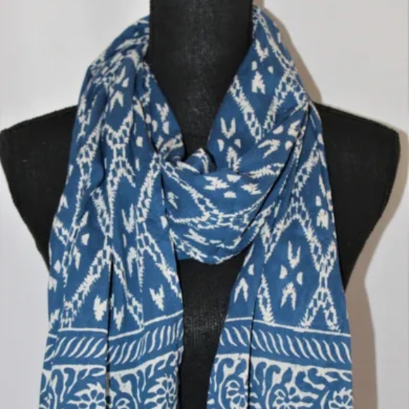 Versatile Indigo Ikat Hand Blocked India Print Fabric,  Cotton,  22 x 67 Inches - Picture 1 of 4